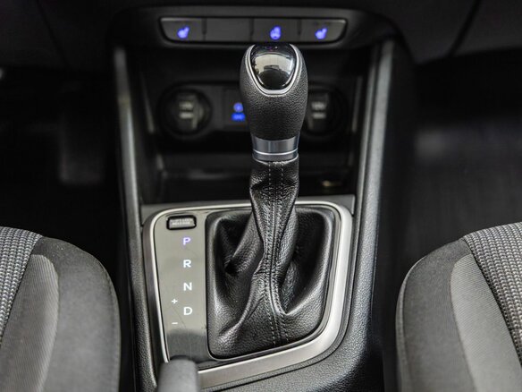 2017 Hyundai Solaris II, серебристый - вид 21