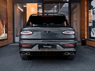 2025 Bentley Bentayga Speed I Рестайлинг, серый, 45500000 рублей, вид 5