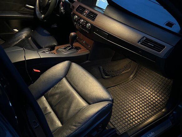 2005 BMW 5 серии 530d V (E60/E61), чёрный, 2150000 рублей - вид 12