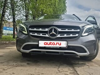2019 Mercedes-Benz GLA 200 I (X156) Рестайлинг, серый, 3143000 рублей, вид 2