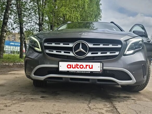 2019 Mercedes-Benz GLA 200 I (X156) Рестайлинг, серый, 3143000 рублей - вид 1