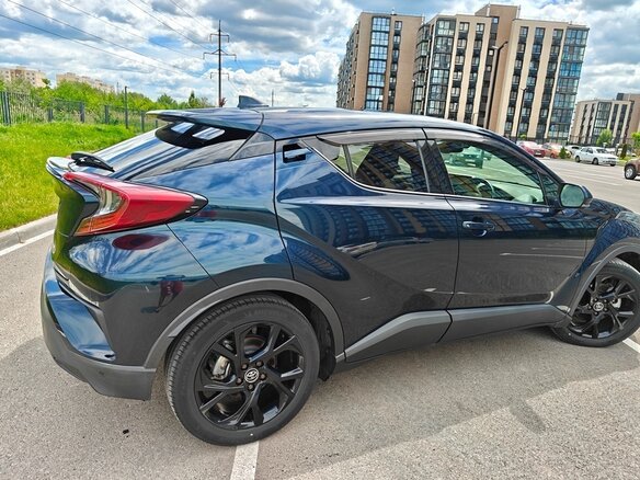 2019 Toyota C-HR I Рестайлинг, чёрный, 1877000 рублей - вид 6