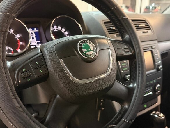 2012 Skoda Yeti I, серебристый - вид 12