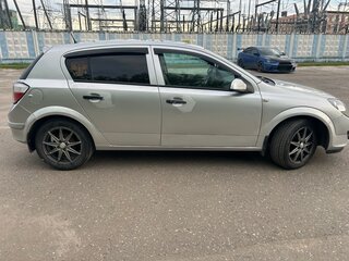 2004 Opel Astra H, серебристый, 385000 рублей, вид 3