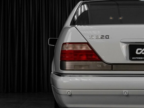 1997 Mercedes-Benz S-Класс 320 III (W140) Рестайлинг, белый, 5399000 рублей - вид 6