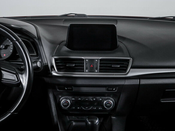 2018 Mazda 3 III (BM) Рестайлинг, красный, 1533448 рублей - вид 12