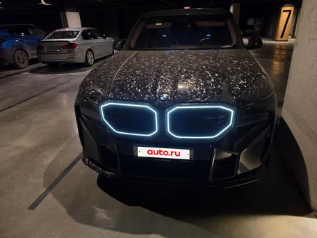 2023 BMW XM, бежевый, 20000000 рублей, вид 2