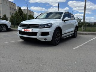 2012 Volkswagen Touareg II, белый, 2500000 рублей, вид 4