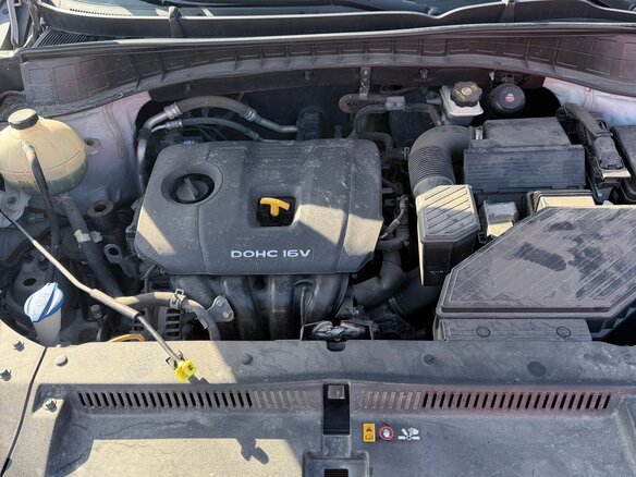 2018 Hyundai Tucson III, бежевый, 2250000 рублей - вид 10