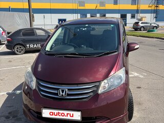 2008 Honda Freed I, красный, 760000 рублей, вид 2