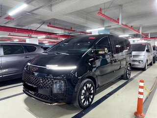 2025 Hyundai Staria I, чёрный, 5499000 рублей, вид 2