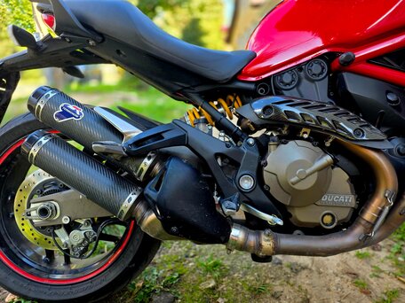 2015 Ducati Monster 821, красный, 449000 рублей, вид 5