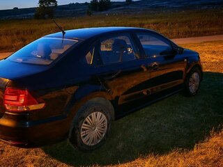 2016 Volkswagen Polo V Рестайлинг, чёрный, 1100000 рублей, вид 4