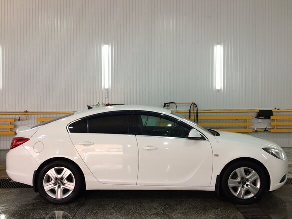 2010 Opel Insignia I, белый, 700000 рублей - вид 1