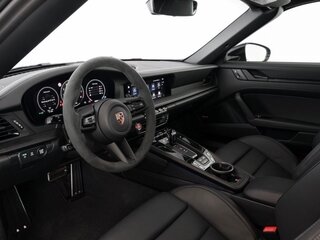 2026 Porsche 911 Carrera 4 GTS VIII (992) Рестайлинг, чёрный, 26000000 рублей, вид 5