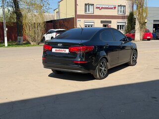 2016 Kia Rio III Рестайлинг, чёрный, 1100000 рублей, вид 4