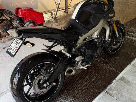 2014 Yamaha MT-09 (FZ-09), фиолетовый, 550000 рублей, вид 4