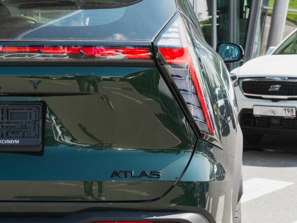 2026 Geely Atlas II, зелёный, 3416490 рублей - вид 9