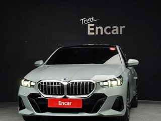2025 BMW 5 серии 523d VIII (G60/G61/G68), серый, 7314053 рублей, вид 2