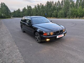 1998 BMW 5 серии 523i IV (E39), чёрный, 590000 рублей, вид 2