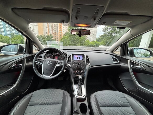 2013 Opel Astra J Рестайлинг, чёрный, 900000 рублей - вид 10
