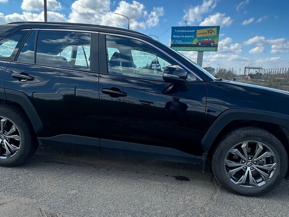 2024 Toyota RAV4 V (XA50), чёрный - вид 6