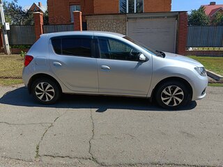 2015 Renault Sandero II, серый, 555555 рублей, вид 4