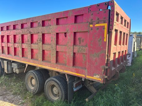 2021 IVECO-Hongyan 8x4 (CQ3406), красный, 1600300 рублей, вид 4