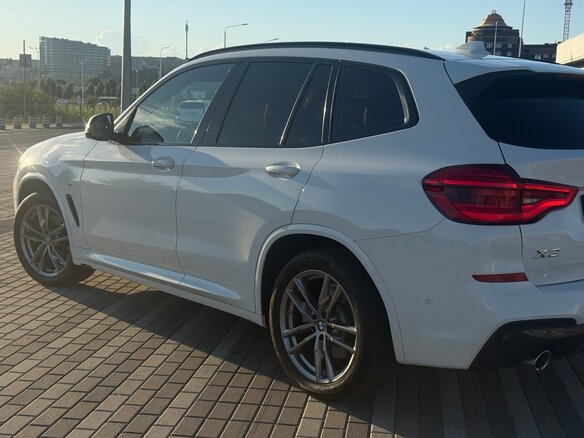2019 BMW X3 20d xDrive III (G01), белый, 4200000 рублей - вид 9