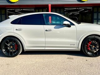2022 Porsche Cayenne Turbo Coupé III, серый, 16900000 рублей, вид 3