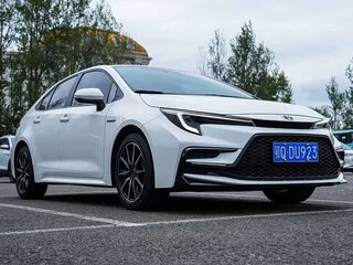 2023 Toyota Corolla Sporty XII (E210) Рестайлинг, белый, 1459999 рублей, вид 1