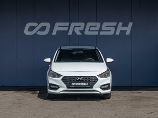 2018 Hyundai Solaris II, белый, 910000 рублей, вид 3