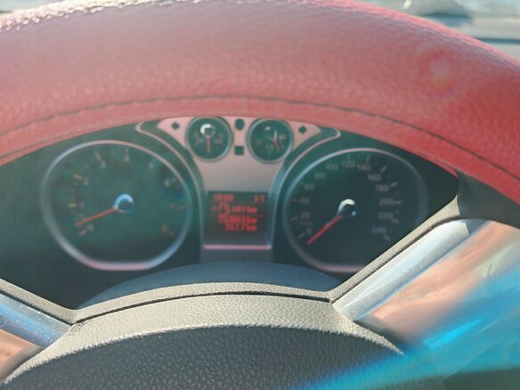 2008 Ford Focus II Рестайлинг, красный, 350000 рублей - вид 9