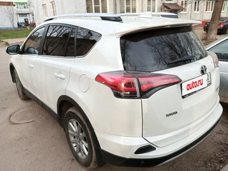 2017 Toyota RAV4 IV (XA40) Рестайлинг, белый, 2200000 рублей, вид 5