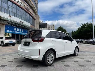 2022 Honda Fit IV, белый, 1310000 рублей, вид 2