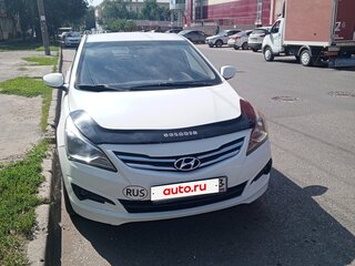 2015 Hyundai Solaris I Рестайлинг, белый, 630000 рублей, вид 1