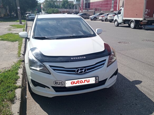2015 Hyundai Solaris I Рестайлинг, белый, 630000 рублей