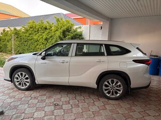 2024 Toyota Highlander IV (XU70), белый, 4800000 рублей, вид 2
