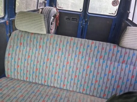 1992 Mercedes-Benz T1, синий, 800000 рублей, вид 2