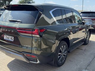 2026 Lexus LX 600 IV, зелёный, 19200000 рублей, вид 4