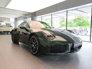 2026 Porsche 911 Turbo S VIII (992) Рестайлинг, зелёный, 45980000 рублей, вид 2