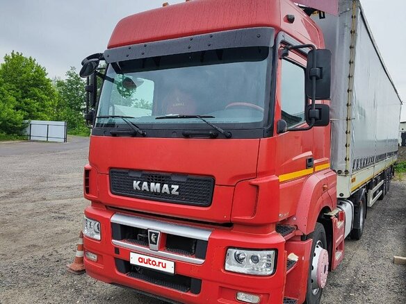 2016 КамАЗ 5490, красный, 2600000 рублей - вид 17