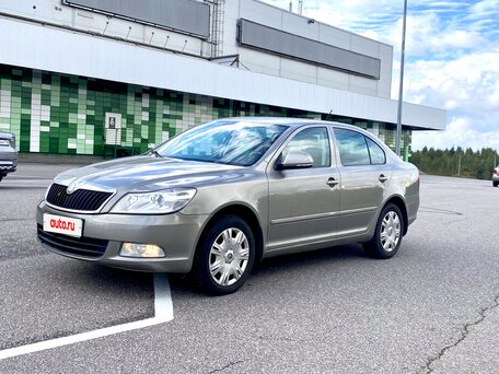 2011 Skoda Octavia II (A5) Рестайлинг, серый, 749000 рублей, вид 1