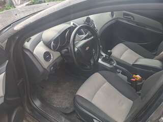 2012 Chevrolet Cruze I Рестайлинг, чёрный, 450000 рублей, вид 3
