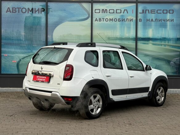 2015 Renault Duster I Рестайлинг, белый, 740000 рублей - вид 4