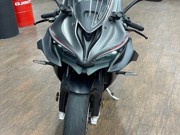 2025 QJMotor SRK 921 RR, чёрный, 975000 рублей - вид 3
