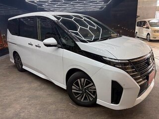 2023 Nissan Serena VI (C28), белый, 2200000 рублей, вид 3