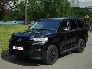 2016 Toyota Land Cruiser 200 Series Рестайлинг 2, чёрный, 5000000 рублей, вид 1