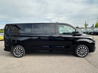 2026 Ford Tourneo Custom LWB II, чёрный, 7750000 рублей, вид 4
