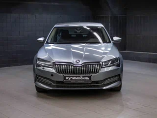 2021 Skoda Superb III Рестайлинг, серый, 1869000 рублей, вид 2